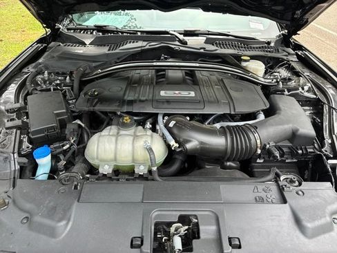 Used 2022 Ford Mustang GT Premium w/ Equipment Group 401A RWD image 17