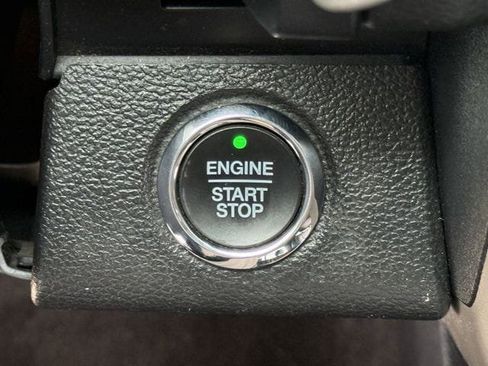 Used 2019 Ford F150 Lariat image 22