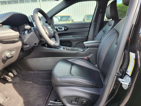New 2026 Jeep Compass Limited w/ Sun, Sound & Navigation Group AWD/4WD image 18