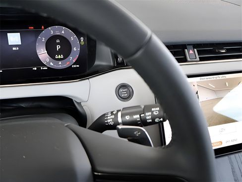 New 2026 Land Rover Range Rover Evoque Dynamic SE image 56