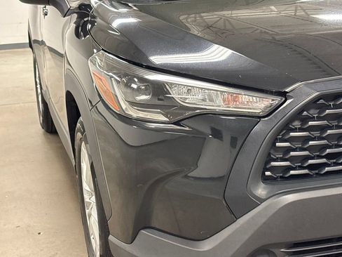 Used 2022 Toyota Corolla Cross LE image 5