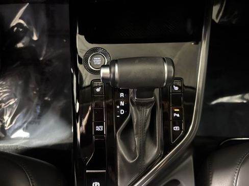 Used 2023 Kia Niro EX image 23