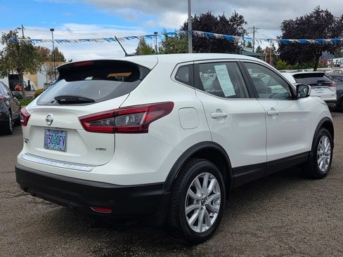 Used 2022 Nissan Rogue Sport S image 27