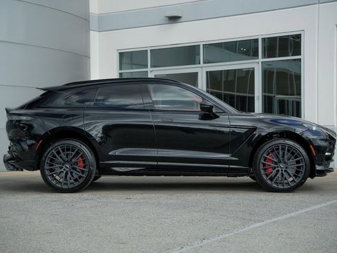 New 2026 Aston Martin DBX 707 image 7