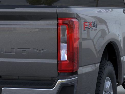 New 2026 Ford F350 XLT w/ FX4 Off-Road Package AWD/4WD image 21
