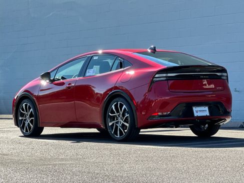 New 2026 Toyota Prius Plug-In Hybrid image 3