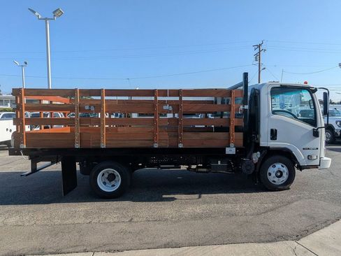 New 2025 Isuzu NPR RWD image 5