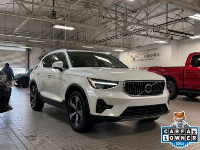 Used 2025 Volvo XC40 B5 Plus