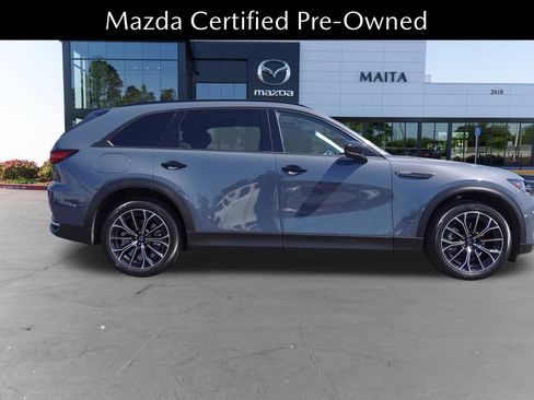 Certified 2025 MAZDA CX-70 Plug-In Hybrid w/ Premium Pkg AWD/4WD image 2