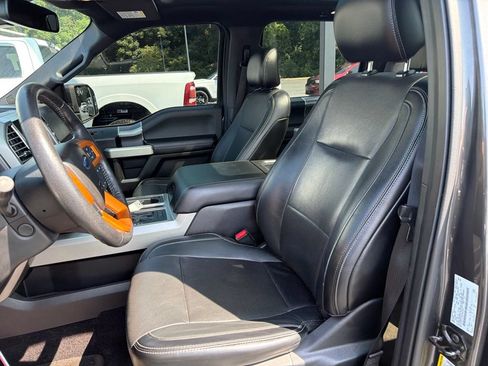Used 2016 Ford F150 Lariat w/ Equipment Group 502A Luxury RWD image 17