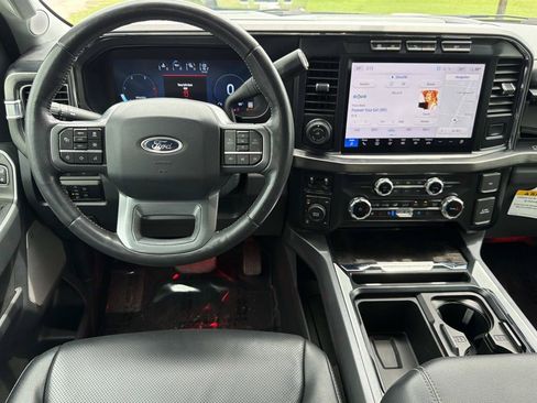 Used 2024 Ford F250 Lariat w/ Lariat Ultimate Package AWD/4WD image 17