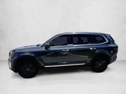 Used 2022 Kia Telluride SX w/ Towing Package FWD image 6