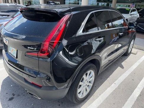 Used 2023 Cadillac XT4 Luxury FWD image 2