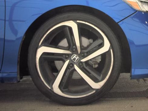 Used 2019 Honda Accord Sport image 8