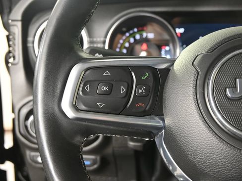 Used 2022 Jeep Wrangler Unlimited Sahara w/ Cold Weather Group AWD/4WD image 35