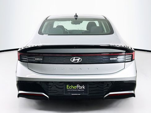 Used 2025 Hyundai Sonata SEL FWD image 7