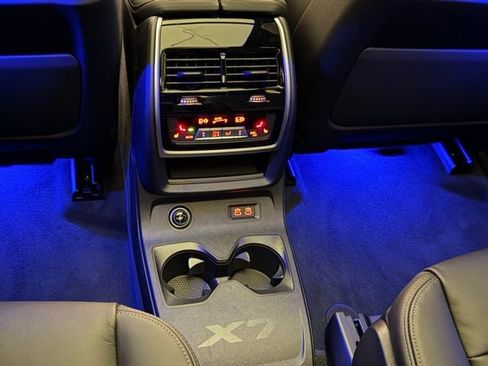Used 2026 BMW X7 M60i AWD/4WD image 26