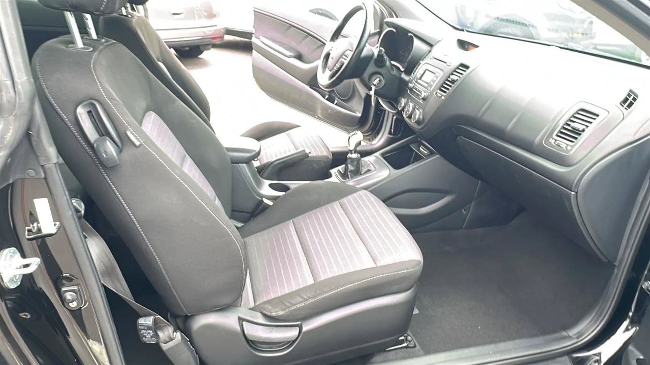 Used 2015 Kia Forte Koup EX FWD image 27