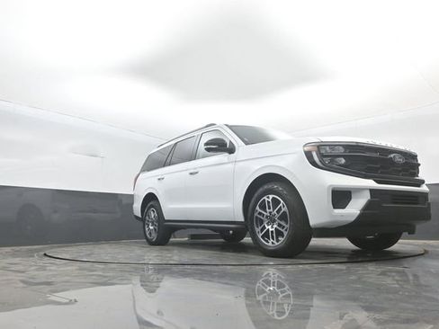 New 2026 Ford Expedition Active AWD/4WD image 32
