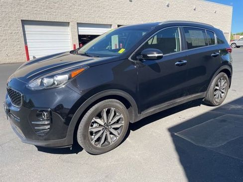 Used 2019 Kia Sportage EX image 4
