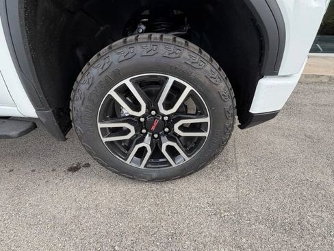 New 2026 GMC Sierra 1500 AT4 w/ AT4 Premium Package AWD/4WD image 3