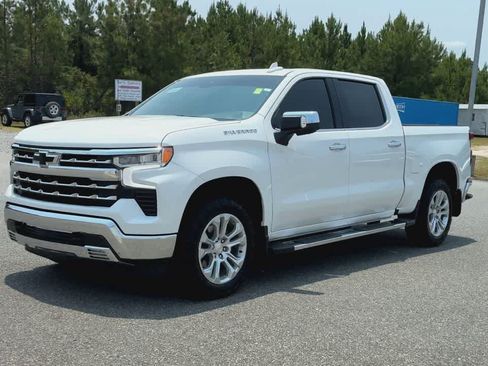Used 2023 Chevrolet Silverado 1500 LTZ w/ LTZ Convenience Package II RWD image 4