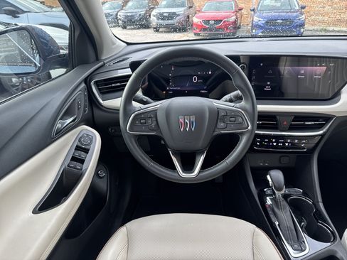 Used 2025 Buick Encore GX Avenir w/ Avenir Convenience Package FWD image 11