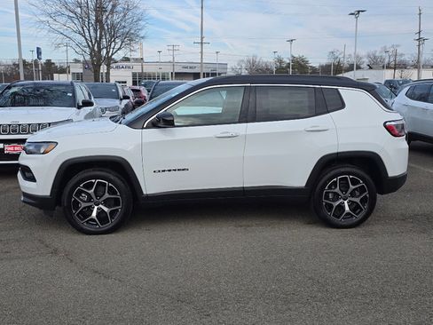 New 2026 Jeep Compass Limited image 8