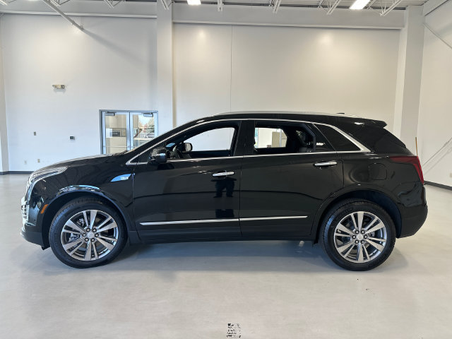Certified 2025 Cadillac XT5 Premium Luxury w/ Technology Package AWD/4WD image 5