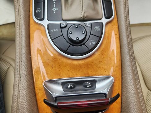 Used 2005 Mercedes-Benz SL 500 image 23