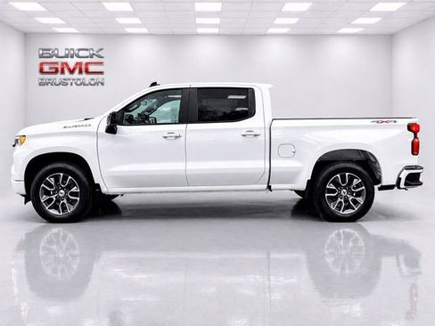 Used 2025 Chevrolet Silverado 1500 RST w/ Convenience Package II AWD/4WD image 4