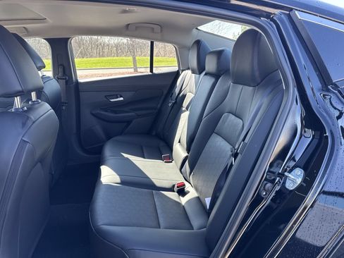 New 2026 Nissan Sentra SR w/ SR Premium Package FWD image 12