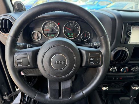 Used 2014 Jeep Wrangler Sport w/ Quick Order Package 24S AWD/4WD image 18