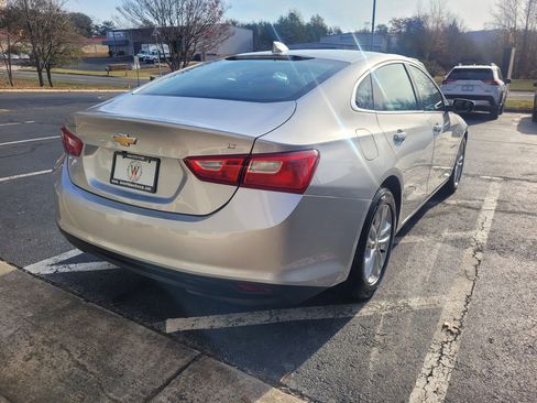 Used 2016 Chevrolet Malibu LT image 7