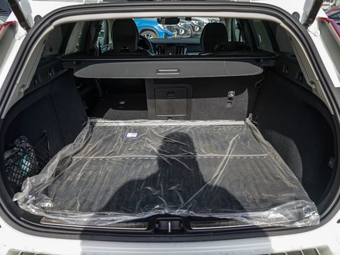 New 2025 Volvo V60 B5 Cross Country Ultra w/ Protection Package Premier image 13