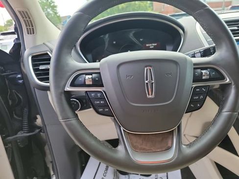 Used 2019 Lincoln Nautilus Select AWD/4WD image 13