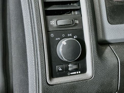 Used 2019 RAM 1500 Tradesman w/ Chrome Plus Package RWD image 16