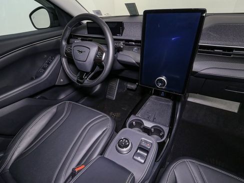 Used 2024 Ford Mustang Mach-E Premium image 17