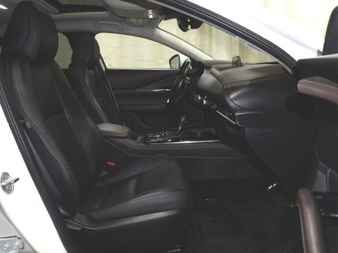 Used 2022 MAZDA CX-30 AWD 2.5 S w/ Premium Package image 14
