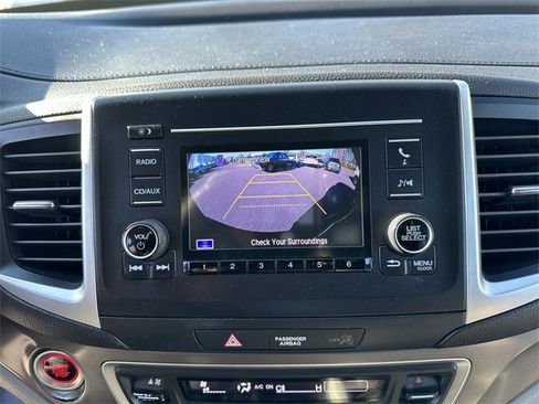 Used 2016 Honda Pilot LX image 25