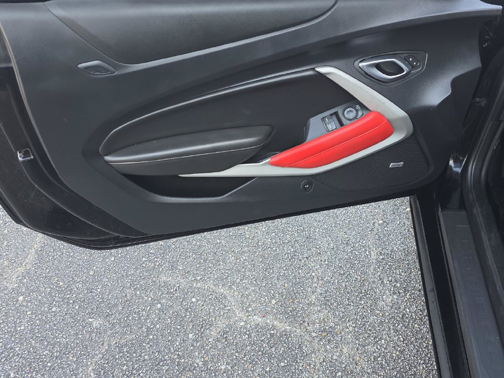 Used 2023 Chevrolet Camaro LT w/ Technology Package RWD image 26