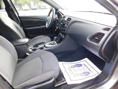 Used 2013 Chrysler 200 Touring image 14
