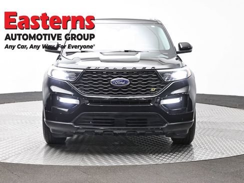 Used 2020 Ford Explorer Limited w/ Class III Trailer Tow Package AWD/4WD image 2