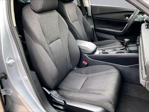 Used 2023 Honda Accord EX image 6