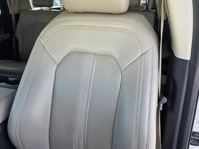 Used 2022 Ford Expedition Max Limited AWD/4WD image 15