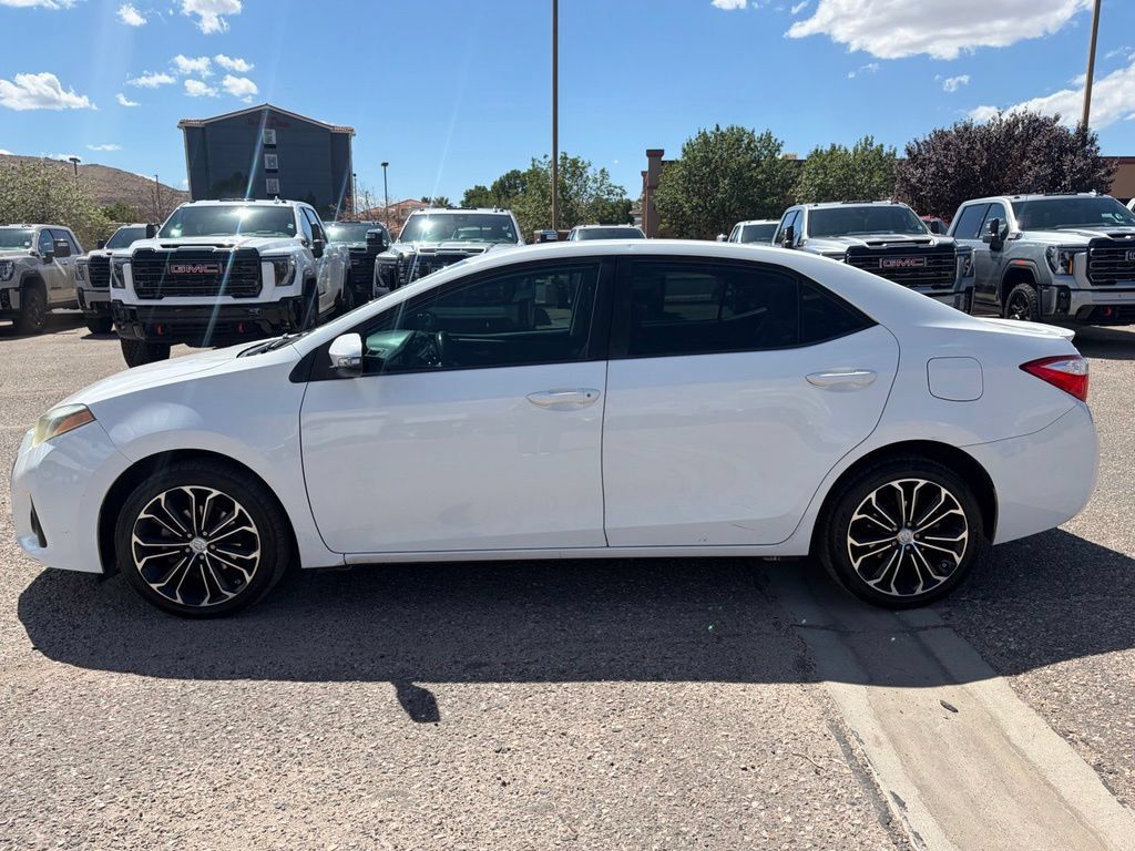 Used 2015 Toyota Corolla S FWD image 9