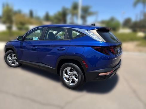 Used 2022 Hyundai Tucson SE AWD/4WD image 3