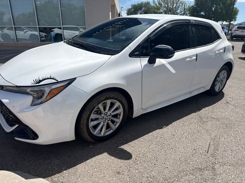 Used 2026 Toyota Corolla SE FWD image 2