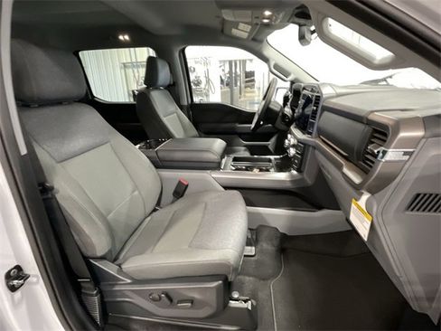 New 2025 Ford F150 XLT w/ Equipment Group 302A MID image 29