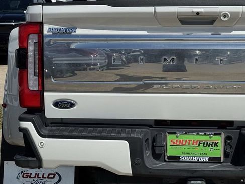 Used 2024 Ford F450 Limited w/ FX4 Off-Road Package image 6